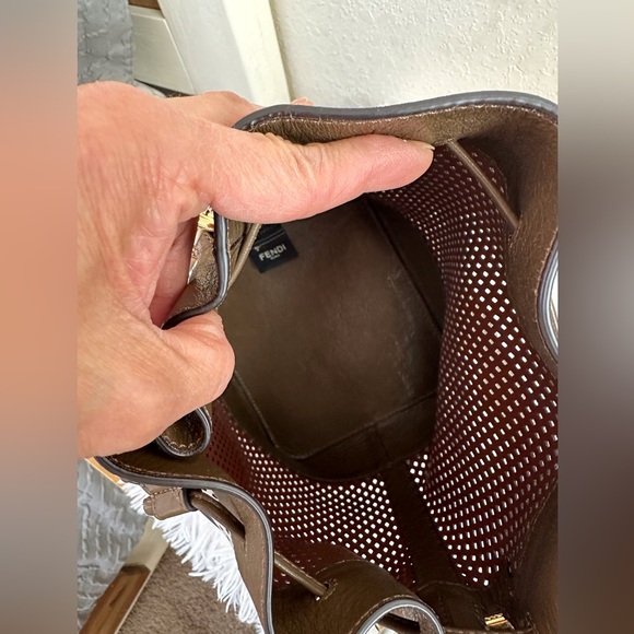 Fendi Mon Tresor Mini Bucket Bag. - Picture 13 of 16